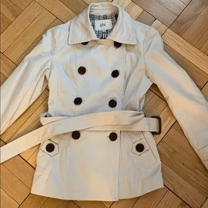 Women’s jacket. Size small. Good condition